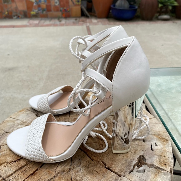 Blocked Heeled White Sandals. Size 8.5 - Picture 2 of 3